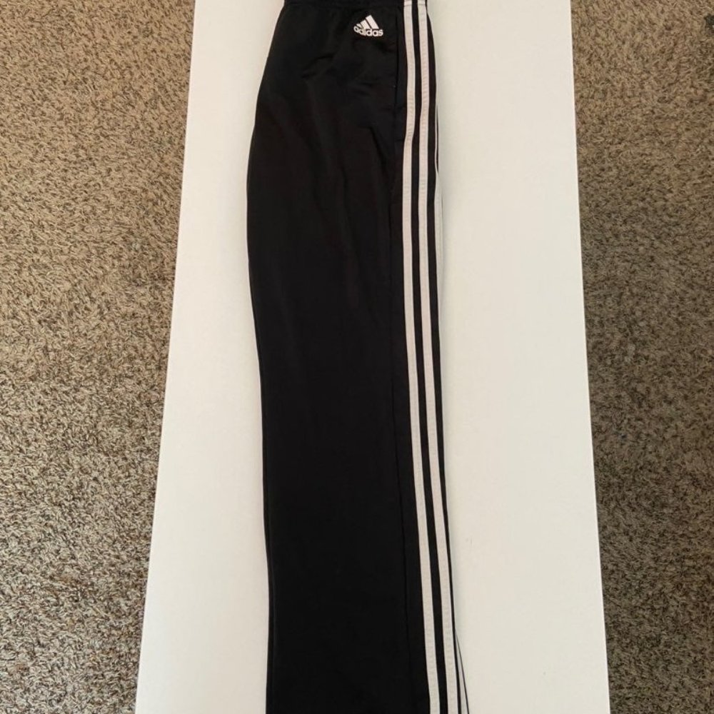 Adidas sweatpants